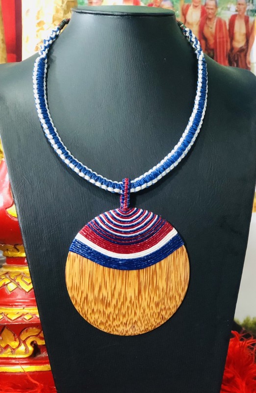 สร้อยคองานไม้มงคล คละแบบ