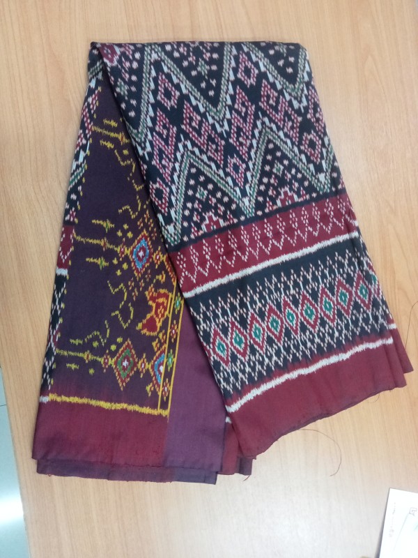 ไหมหมัดหมี่ลายโคมขอ