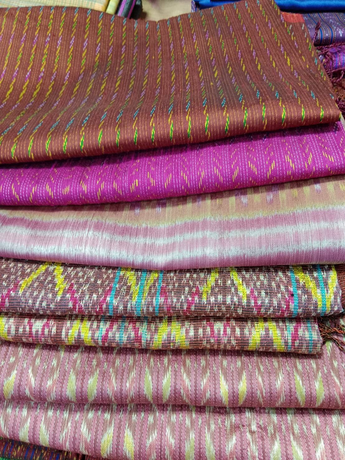 ผ้าไหมหมัดหมี่