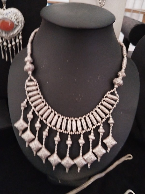 สร้อยระย้า