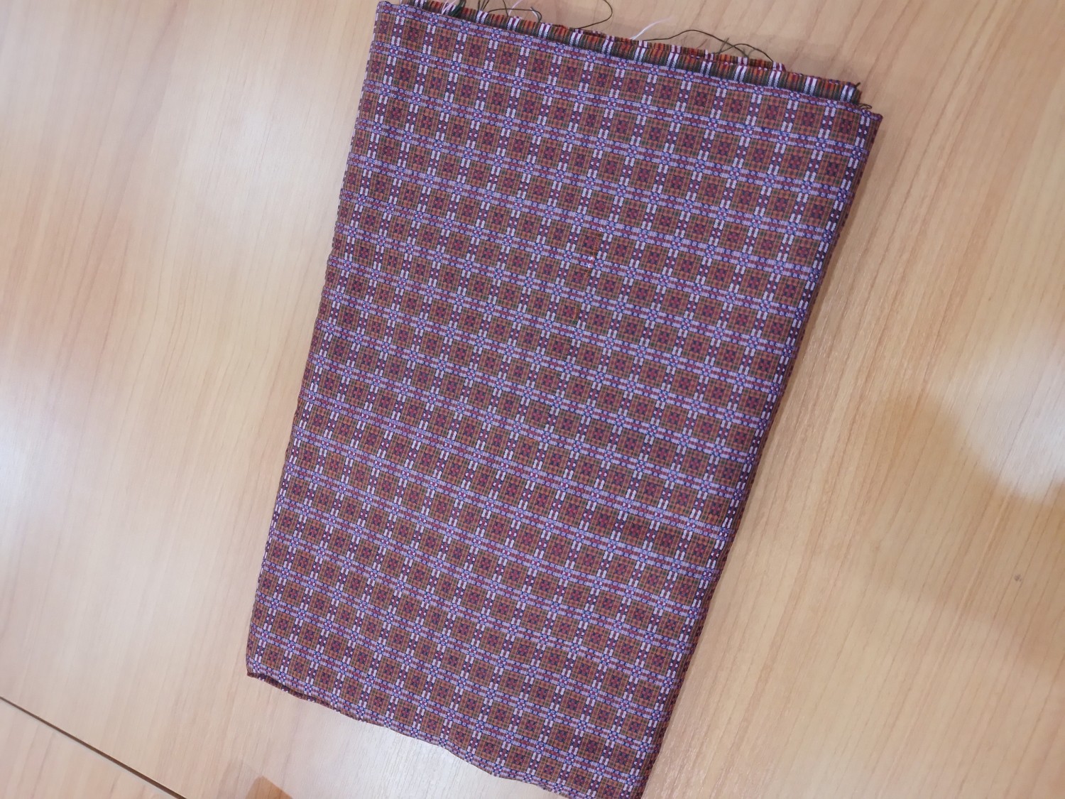 ผ้าไหมลายดอกพิกุล