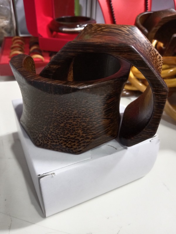 กำไลไม้ตาล