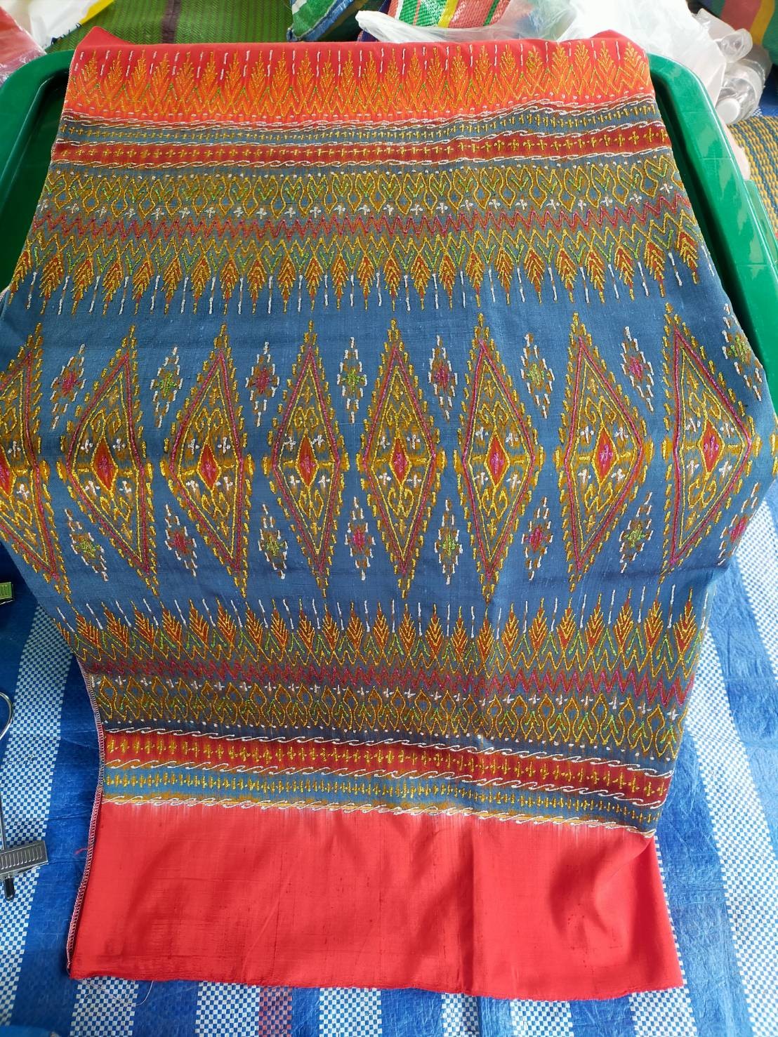 ผ้าไหมมัดหมี่