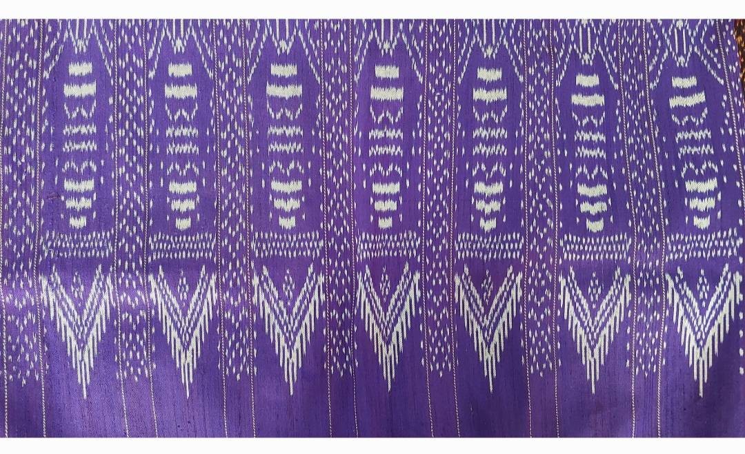 ผ้าไหมมัดหมี่