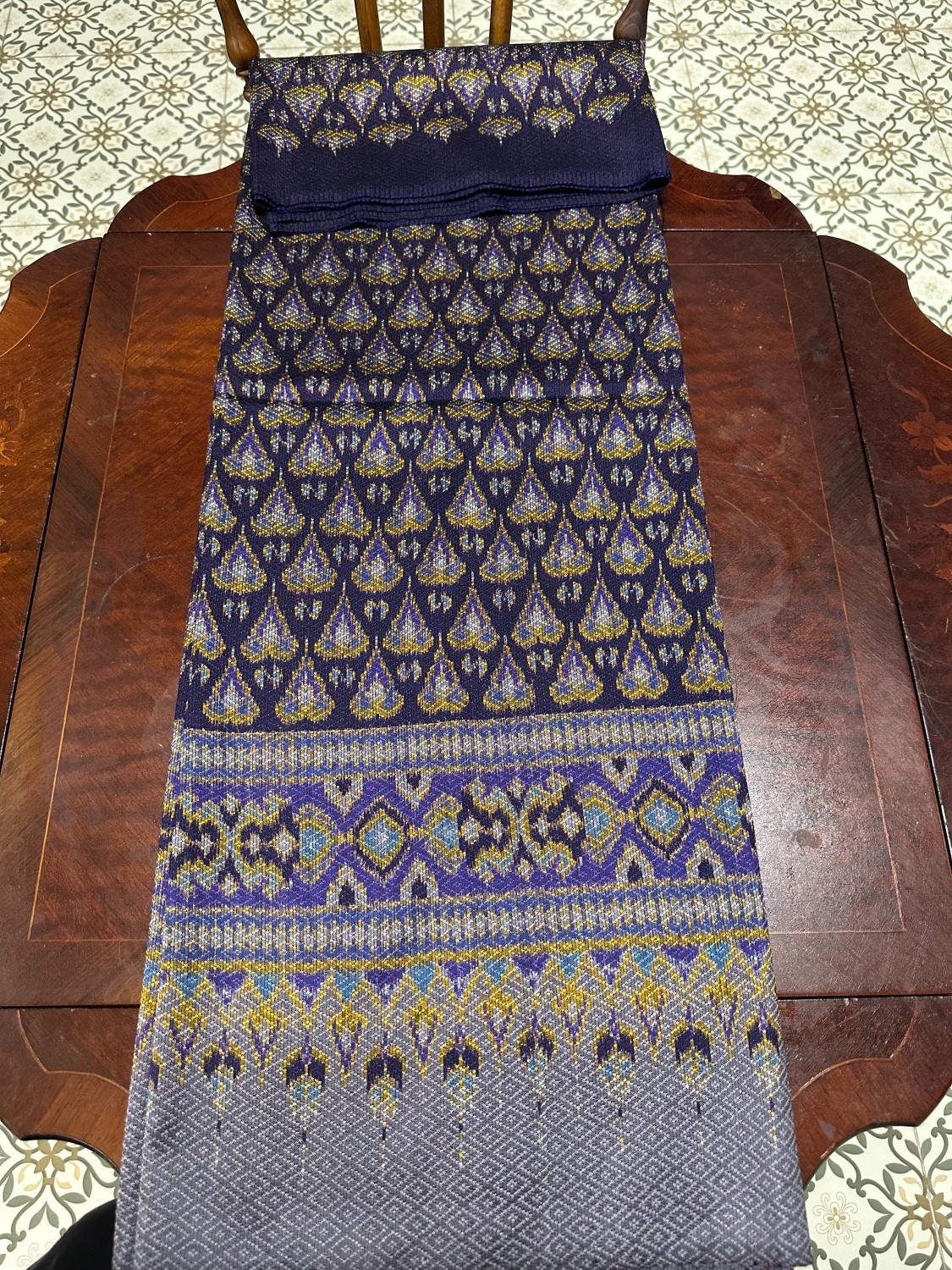 ผ้าไหมมัดหมี่ลูกแก้วพิเศษ