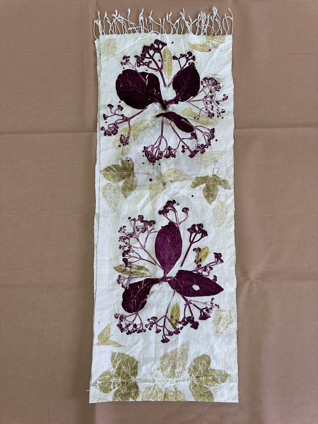 ผ้าพันคอ Eco print (ผ้าไหม)