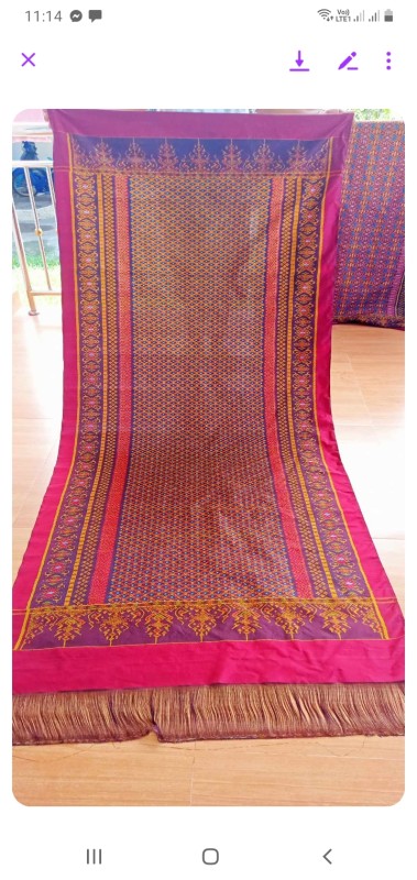 ผ้าไหมลายอภัสรา