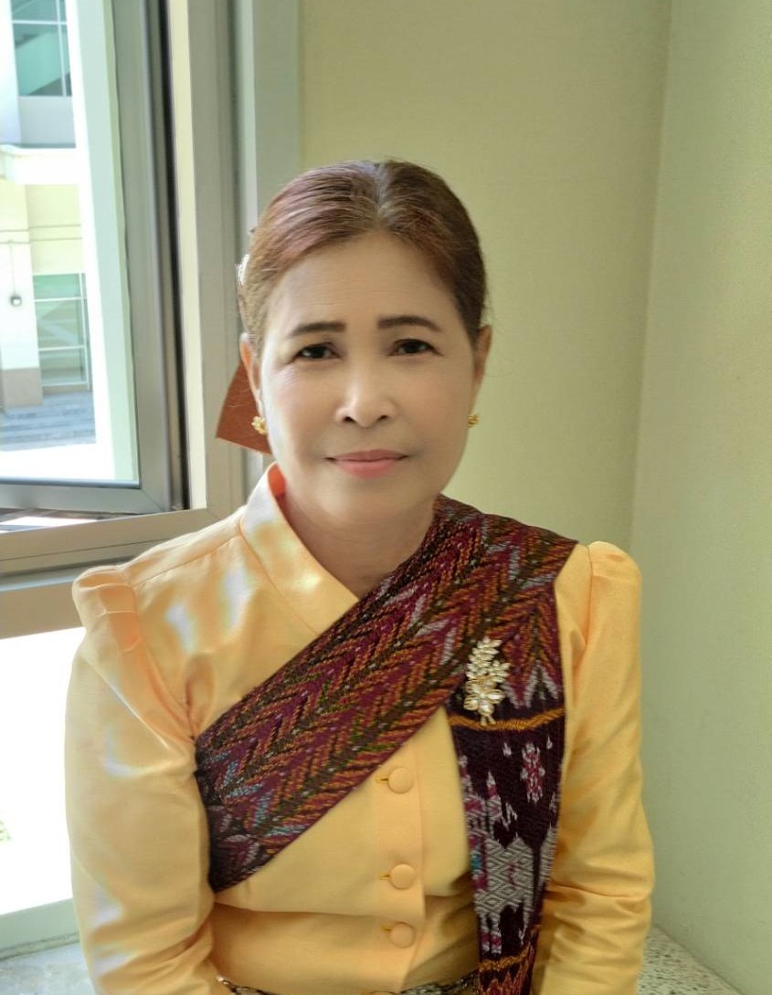 กลุ่มทอผ้าไหมบ้านหนองปรีง