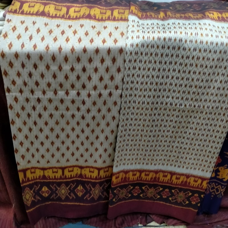 ผ้าไหมมัดหมี่