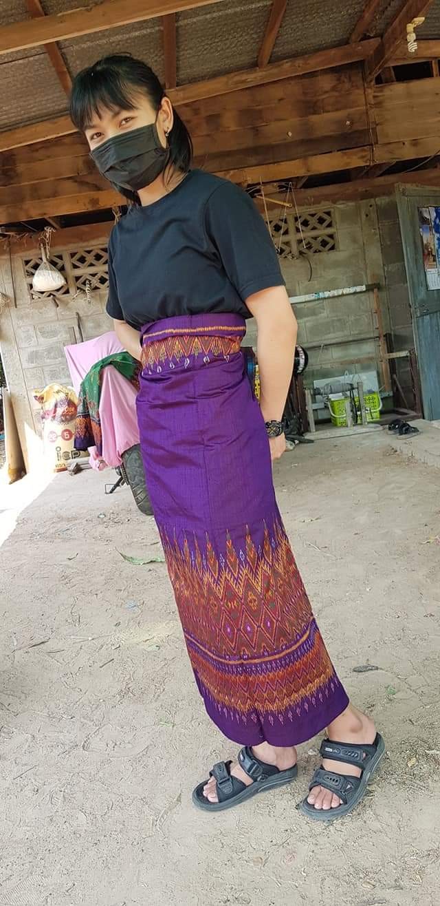 ผ้าไหมมัดหมี่