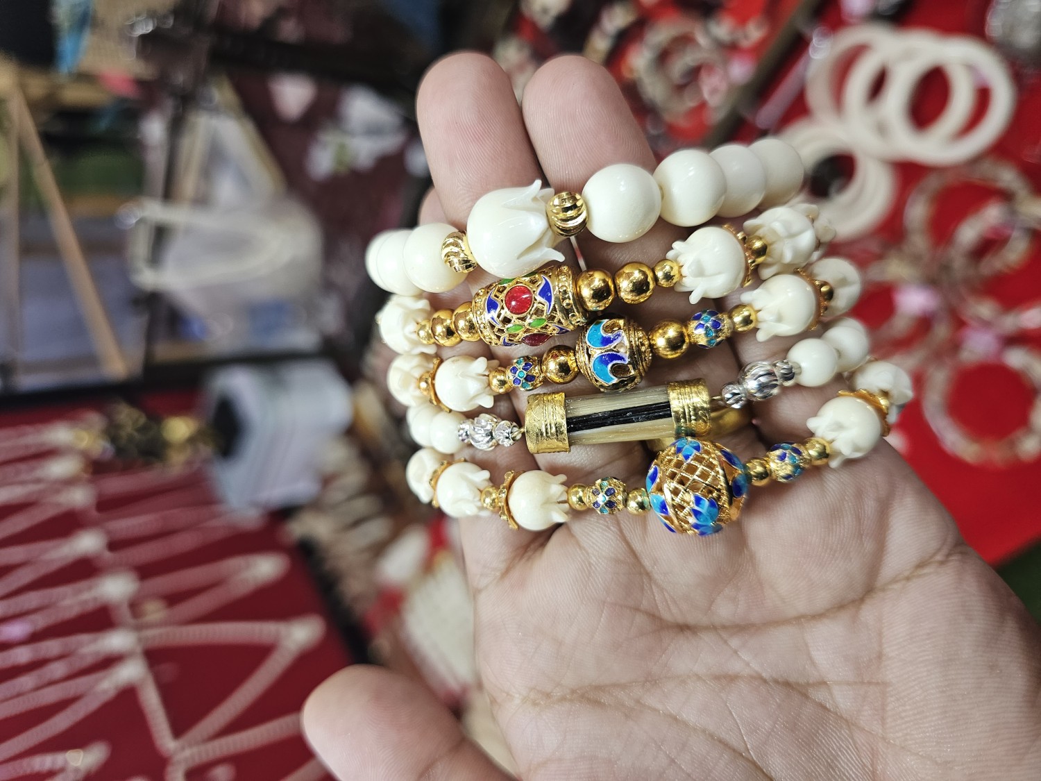 กำไล​กระดูก​ช้าง