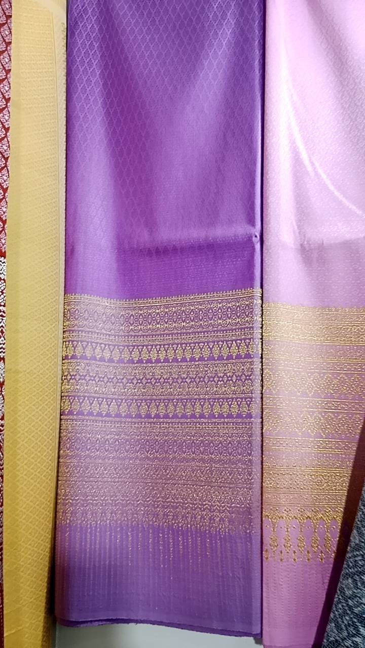 ผ้าไหมยกดอกเกาะเชิง (ติดพื้น)