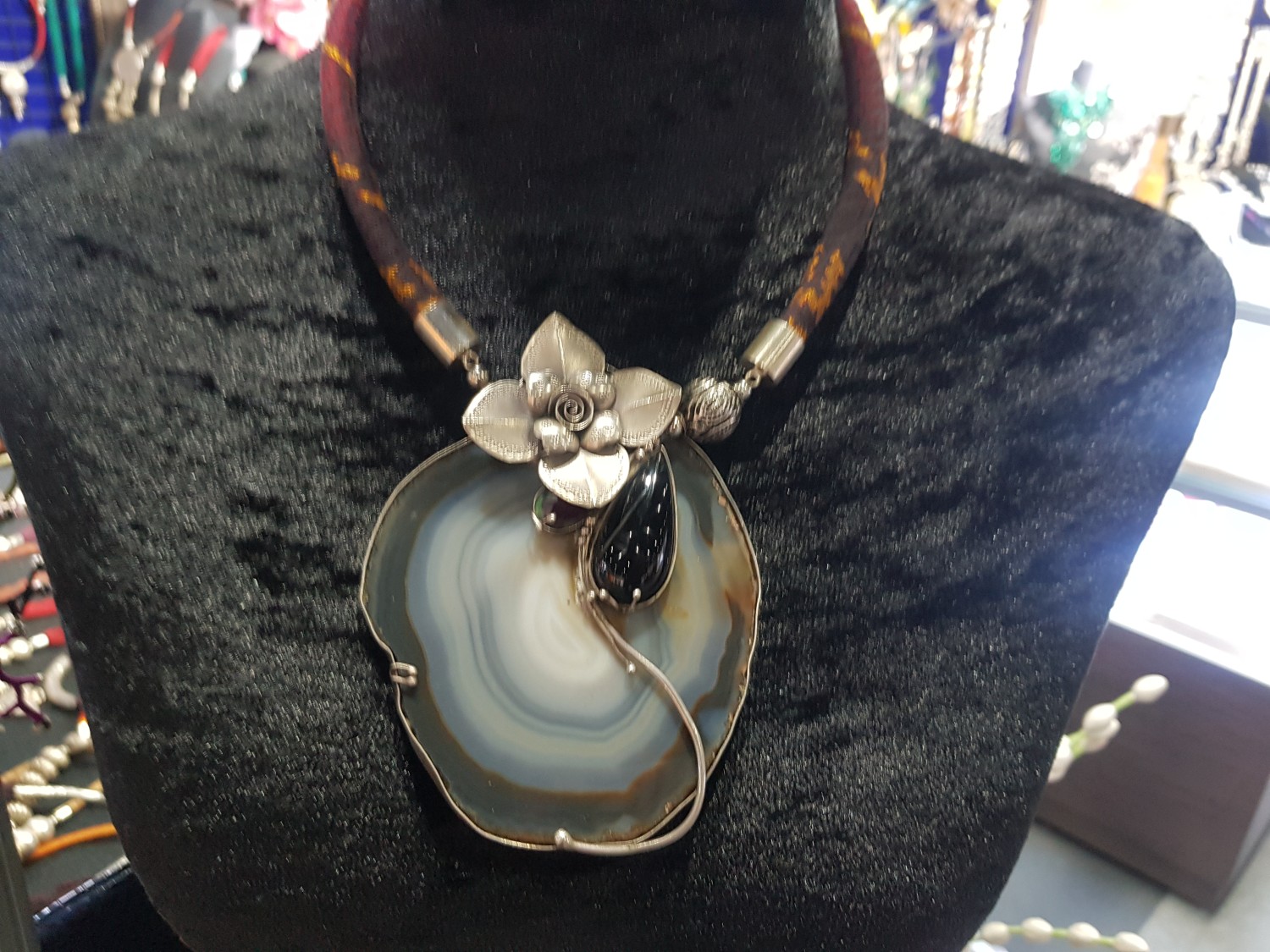 สร้อยไหมจี้อาเกต