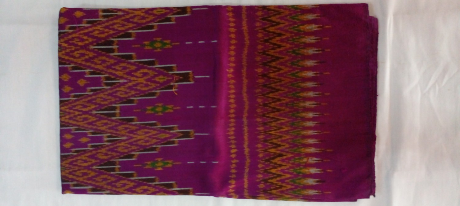 ผ้าไหมมัดหมี่