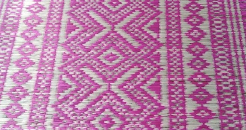 เสื่อกกเซราะเมืองไผ่