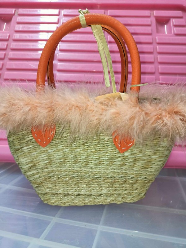 กระเป๋าสาน