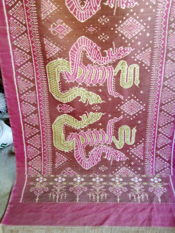 ผ้าไหมสุรินทร์