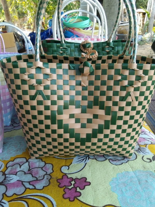 กระเป๋า