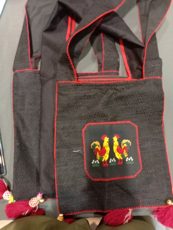 กระเป๋าผ้าไหม