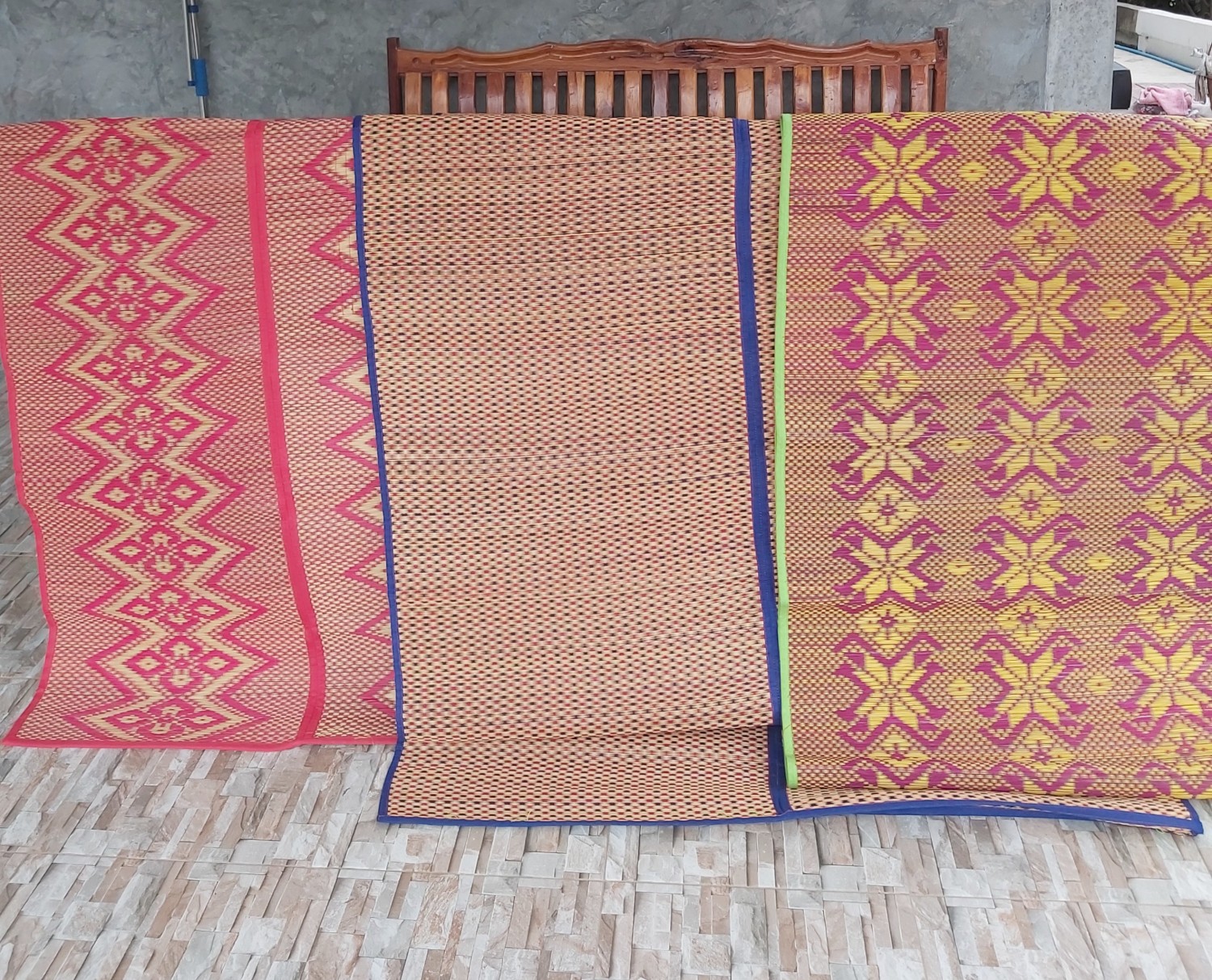 นิจเสื่อกก