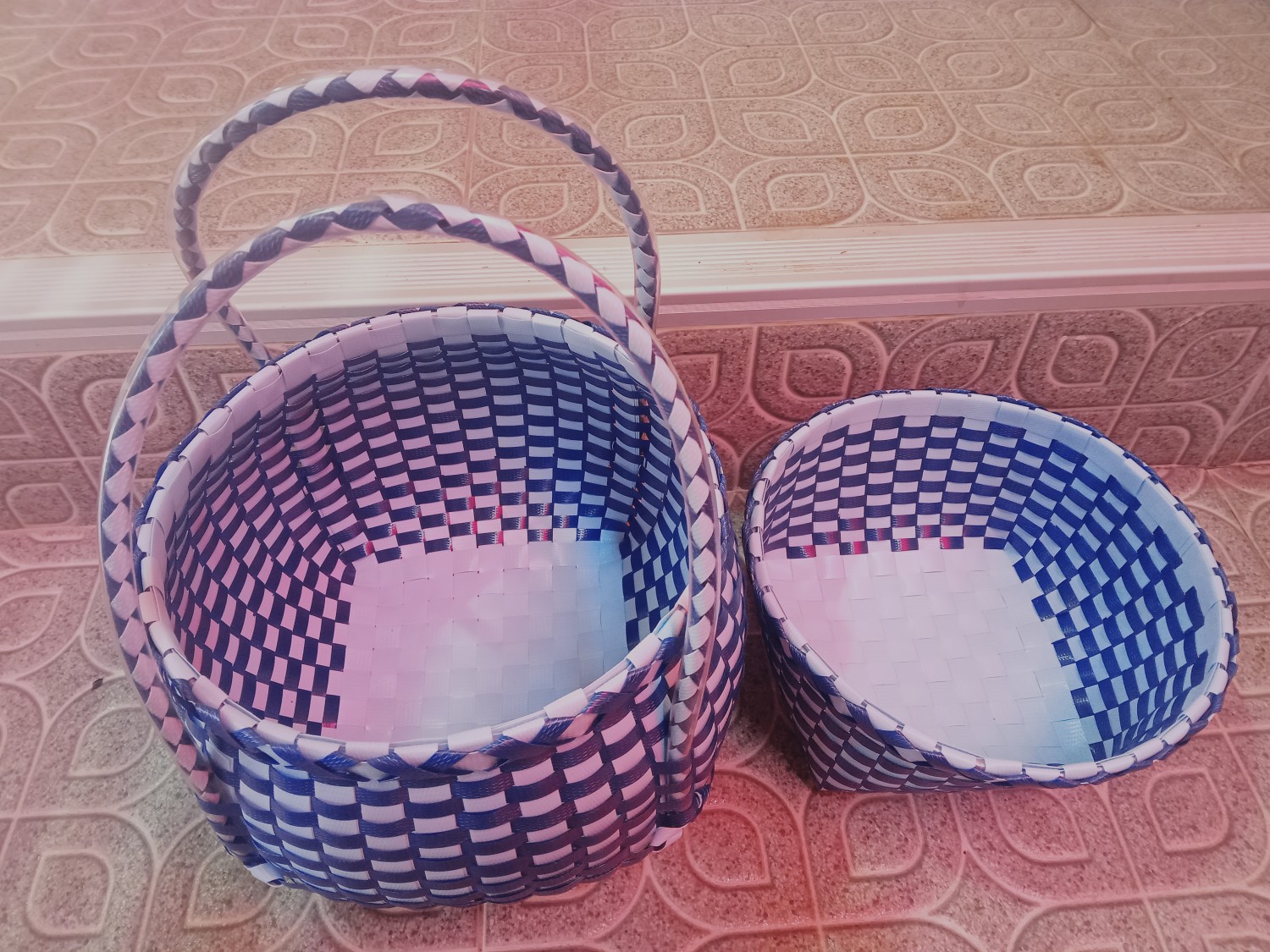 ตะกร้าใส่เงิน ถังเงิน