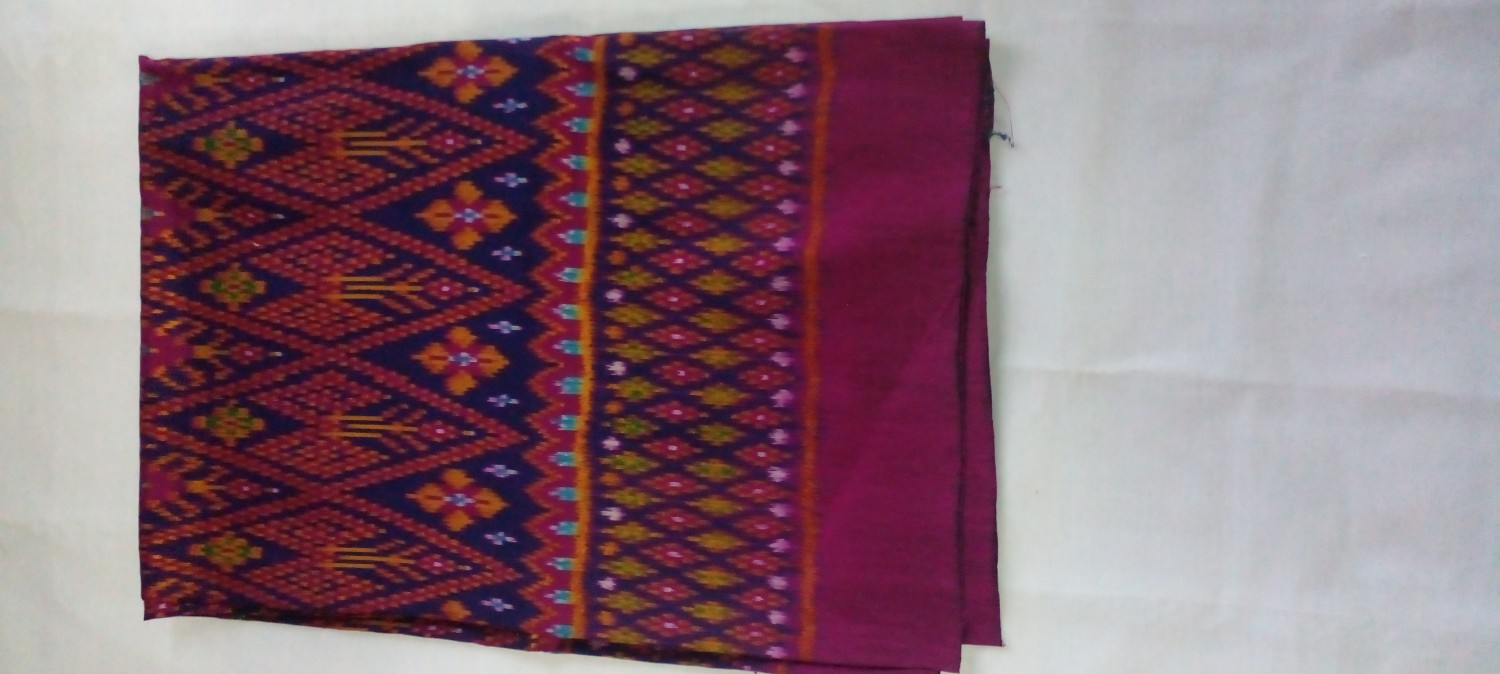 ผ้าไหมมัดหมี่