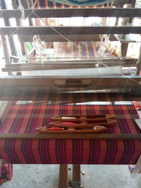 ผ้าไหมสไบลายหางกระรอก _990