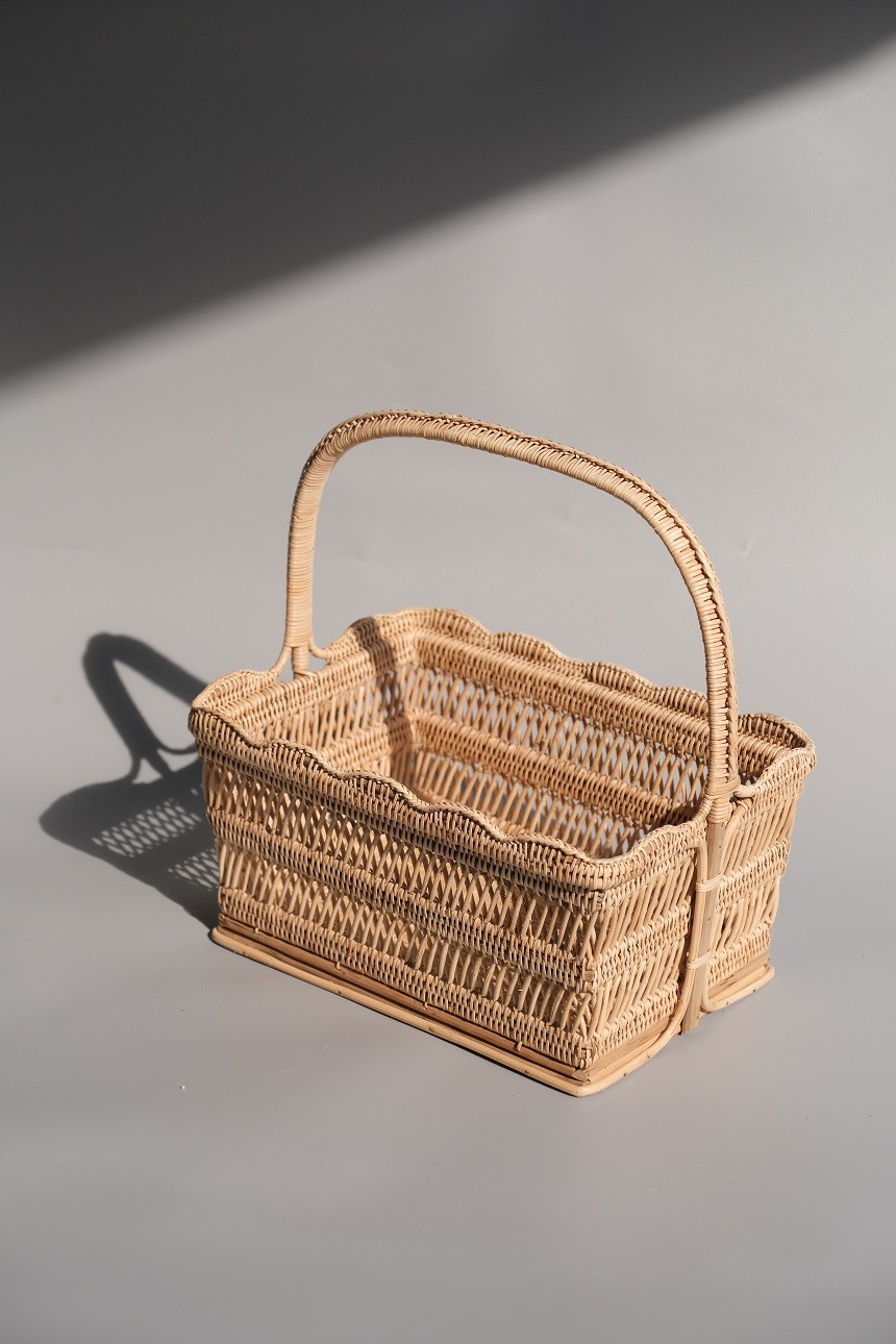 ตะกร้าทรงสี่เหลี่ยม 2 ชั้น ปากหยัก