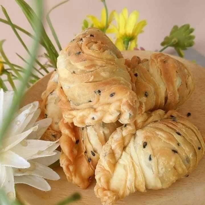 ขนมกะหรี่ปั๊ปแม่จัน ของฝากสุรินทร์