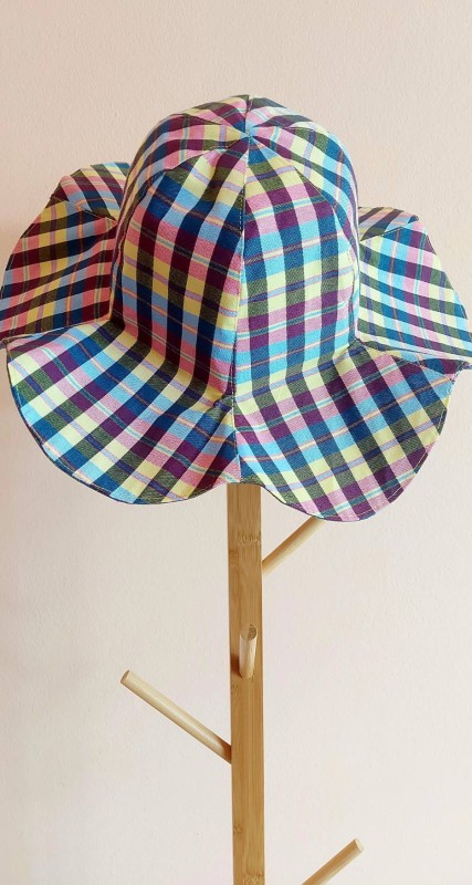 หมวกทรงทิวลิป ผ้าฝ้ายลายผ้าขาวม้า