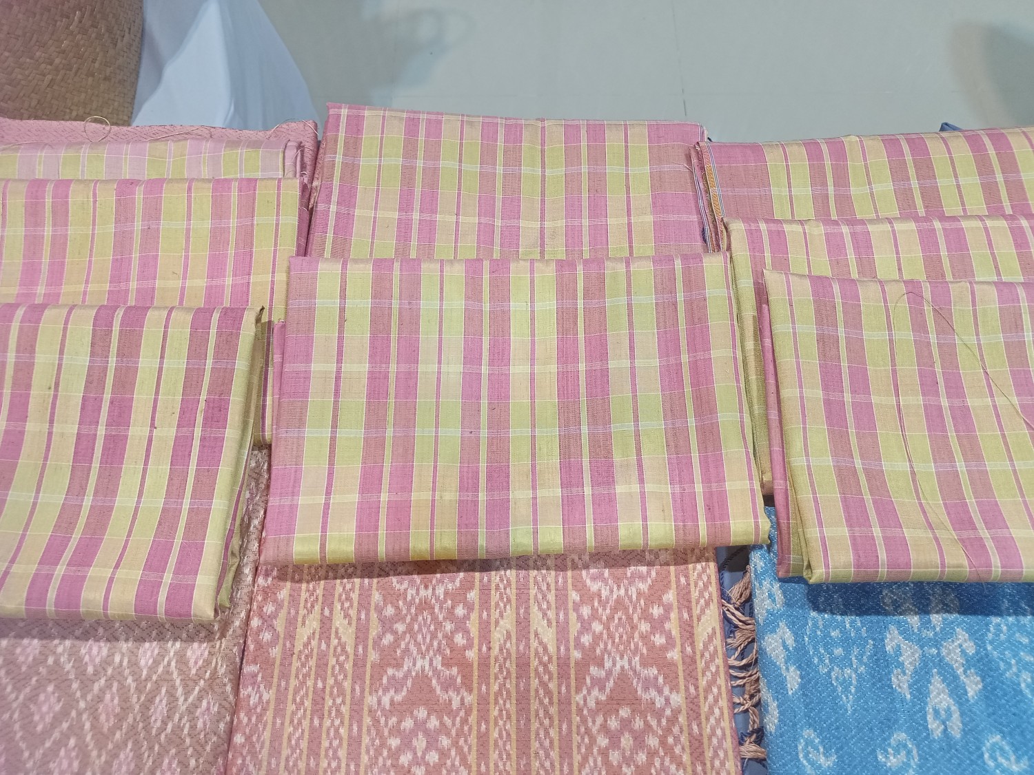 ผ้าขาวม้าย้อมสีธรรมชาติ ขนาด 65x200 cm