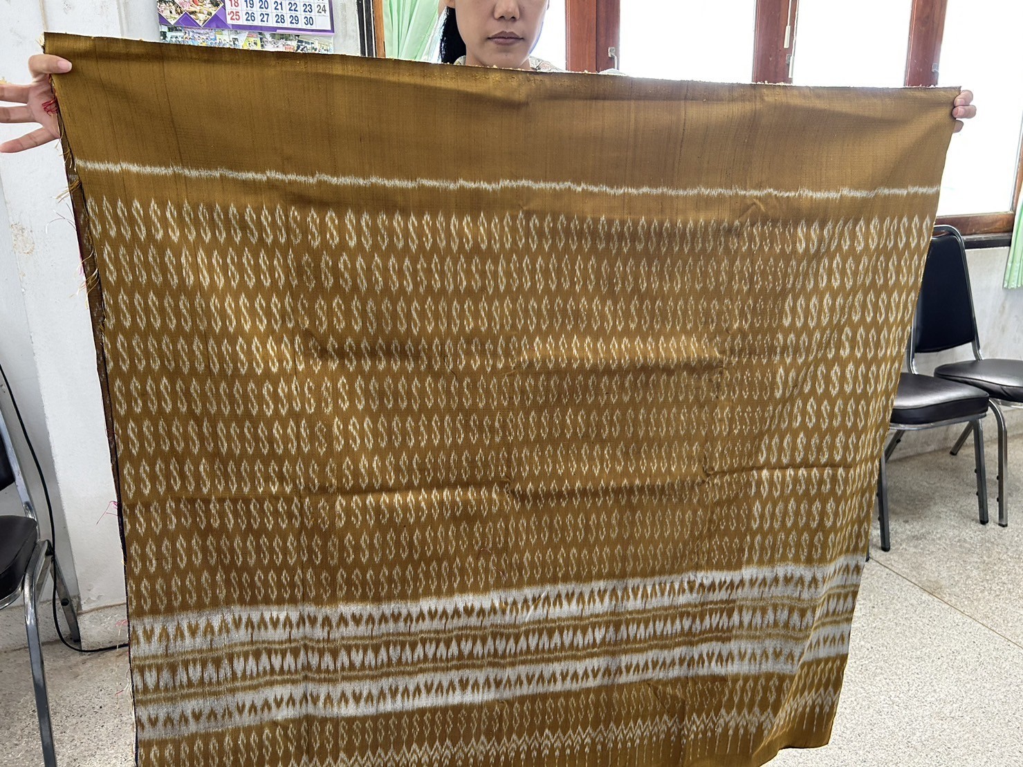 ผ้าไหมมัดหมี่ย้อมสีธรรมชาติ