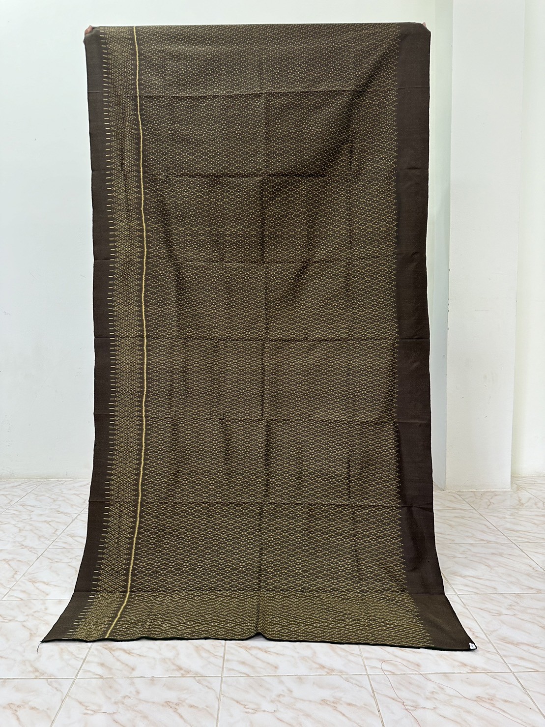 ผ้าไหมลายโคม 5 ลำ