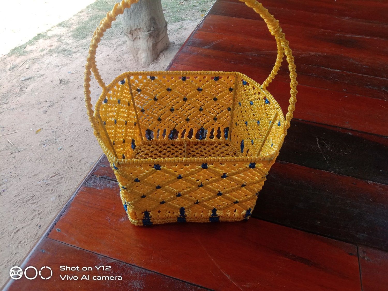 ตะกร้าจักรสานเชือกมัดฟาง