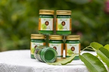 ยาหม่อง