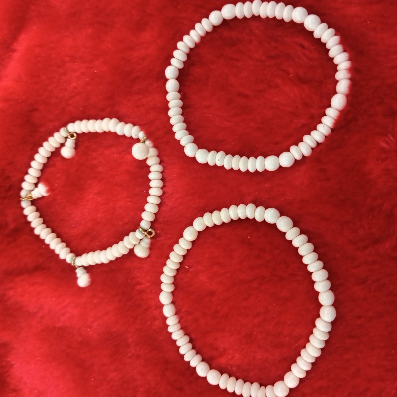 สร้อยข้อมือกระดูกช้าง