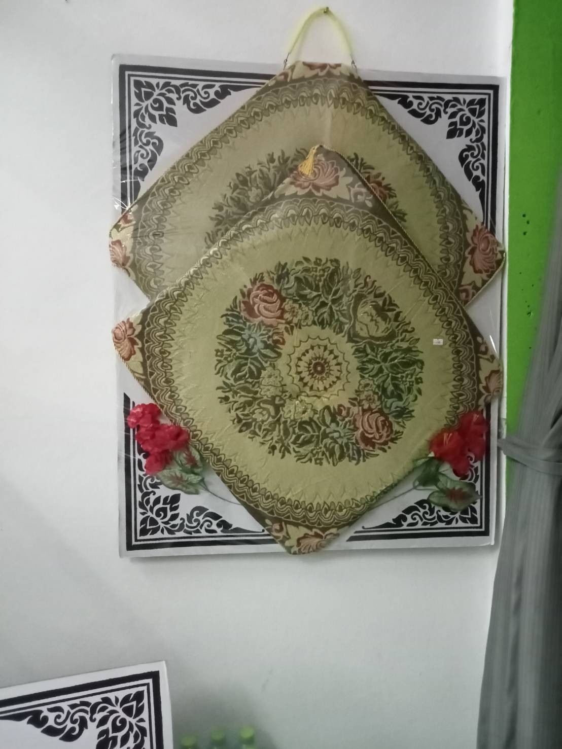 พวงหรีดของใช้