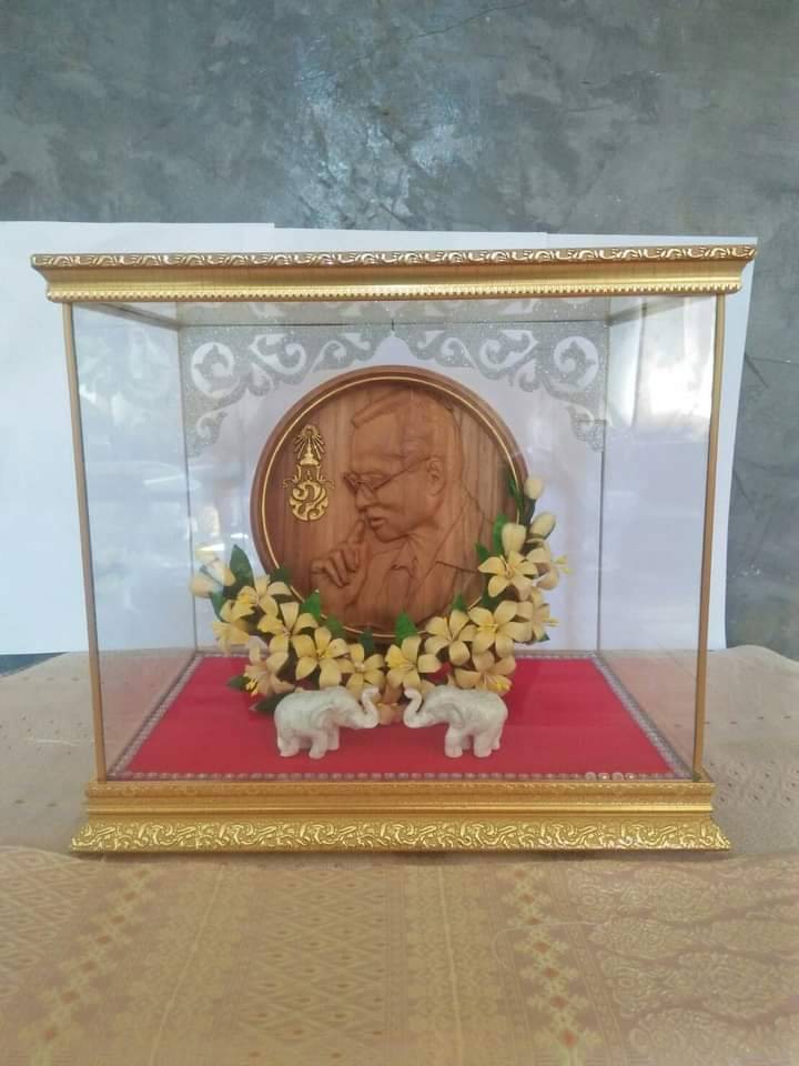 ไม้แกะสลัก