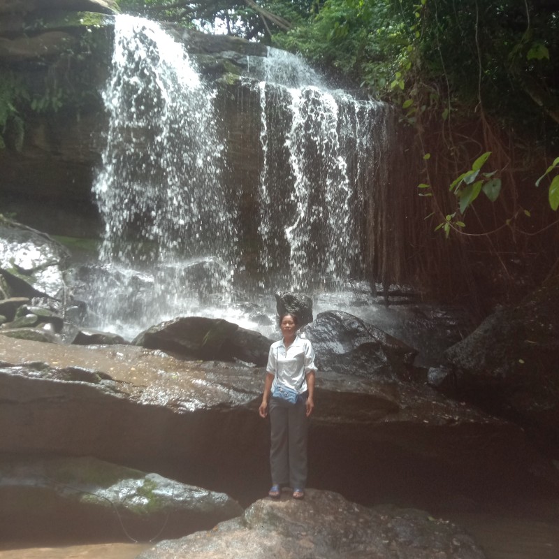 ถนอม กางหอม