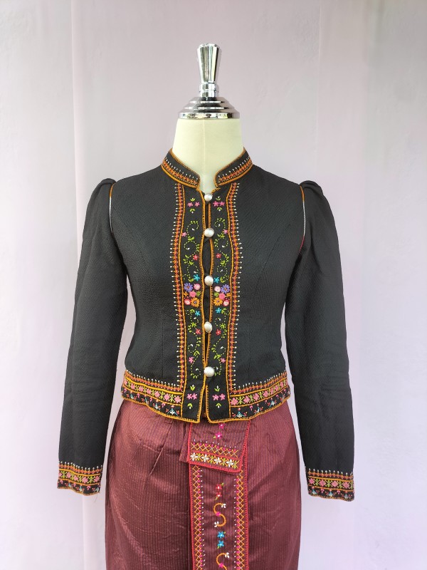 ฐาณิษา เสื้อกวย