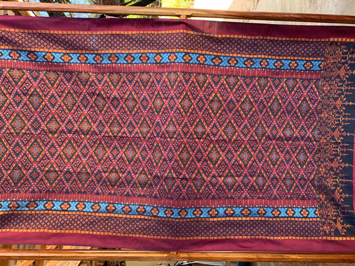 ผ้ามัดหมี่ลายแหวนเพชร ผ้าชุด 4 เมตร