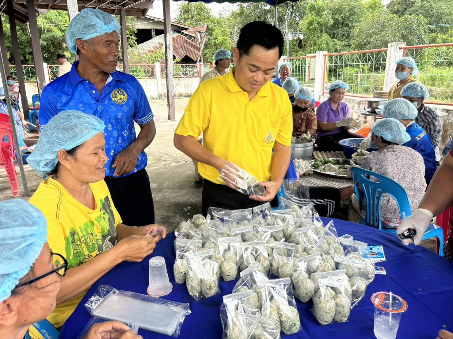 กลุ่มไข่เค็มสมุนไพรบ้านกางของหมู่9