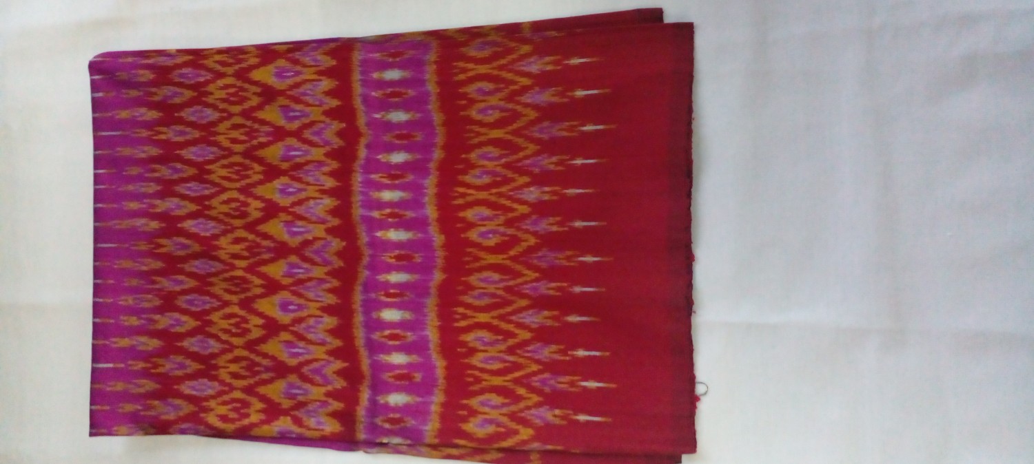 ผ้าไหมมัดหมี่