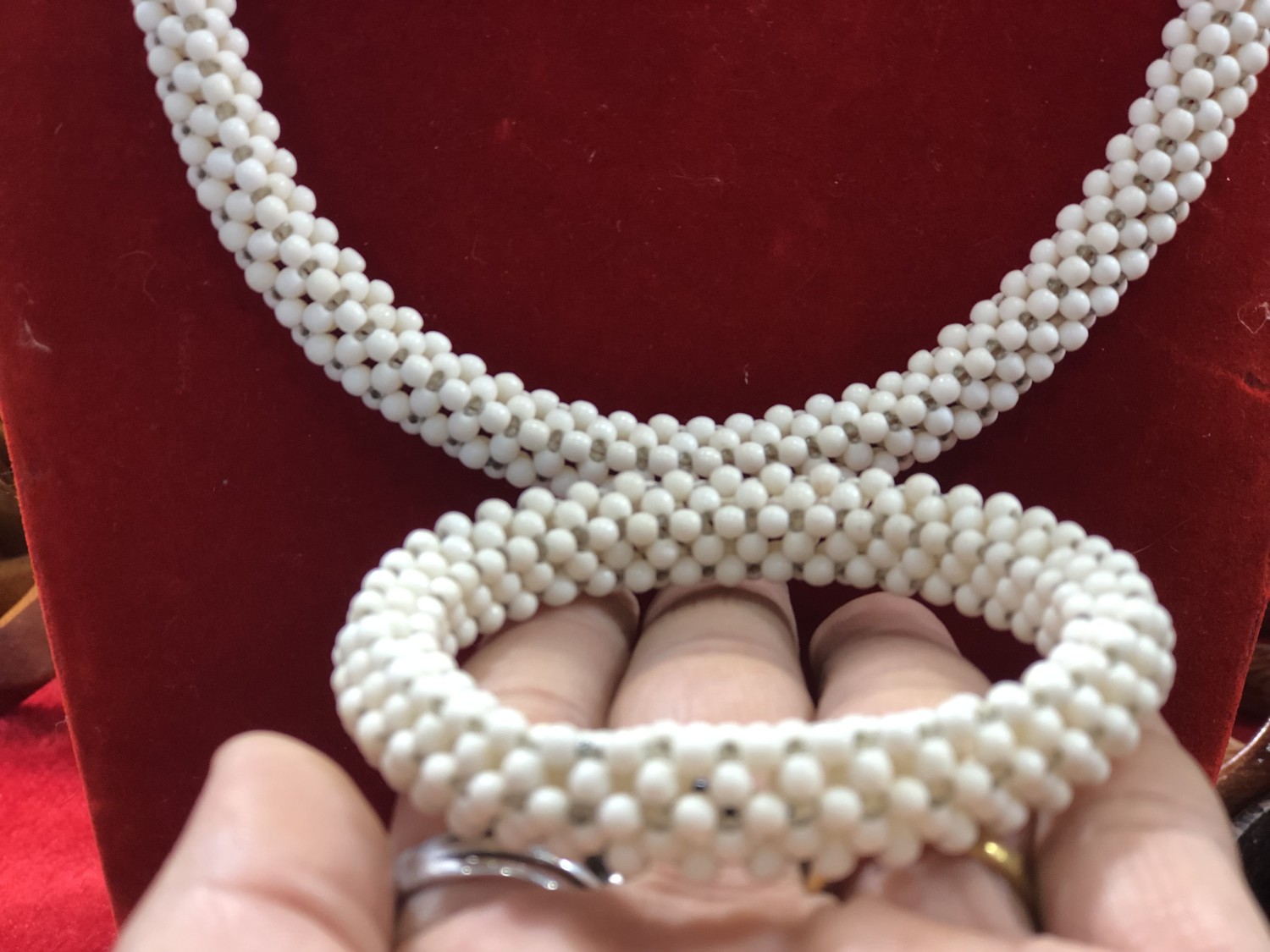 ชุดสร้อยคอถักละเอียด