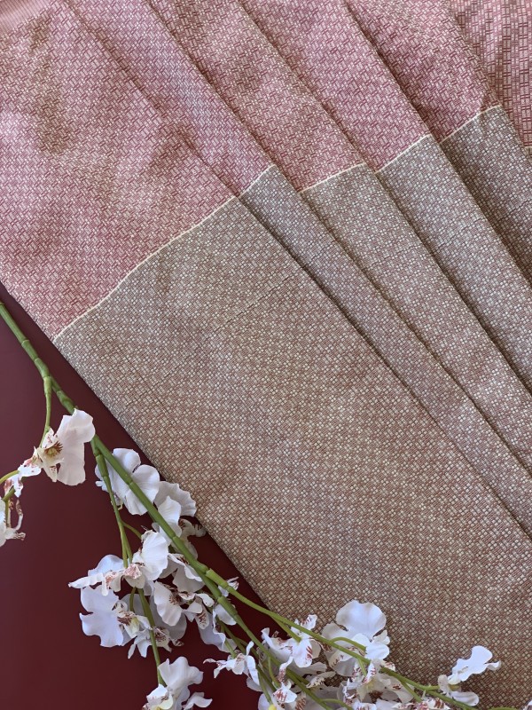 ผ้าไหมลายราชวัตร