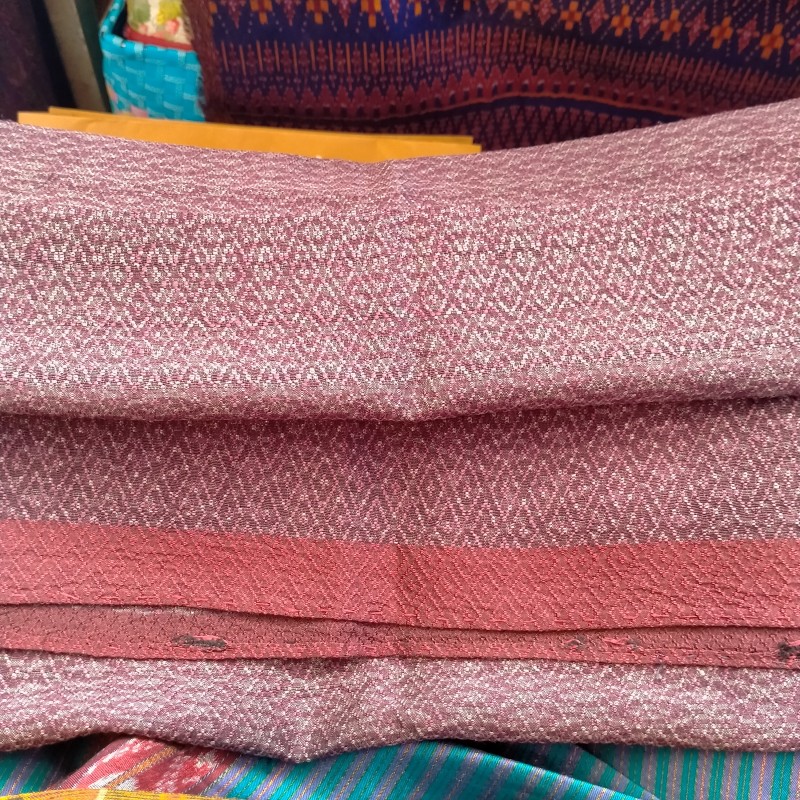 ผ้าไหมมัดหมี่