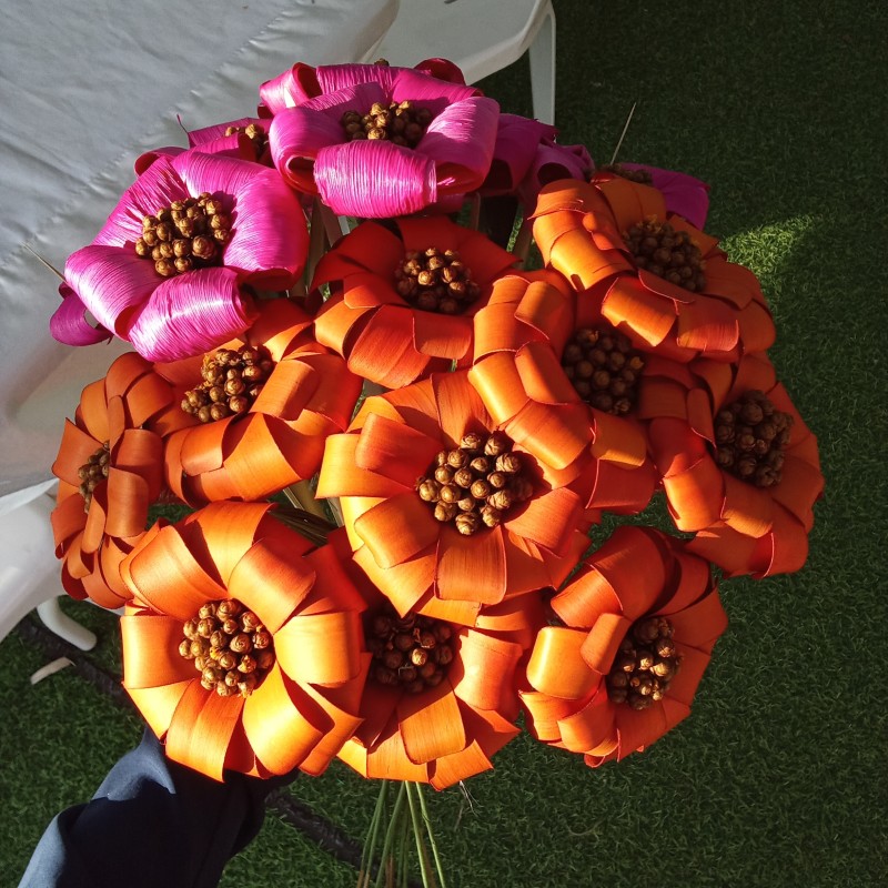 วิสาหกิจชุมชนดอกไม้แจกันจากธรรมชาติบ้านหนองซำ