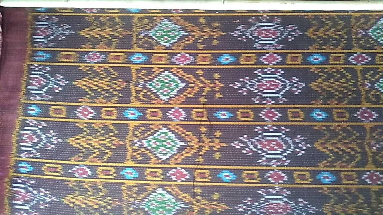 ผ้าไหมลายพรหมเทพ