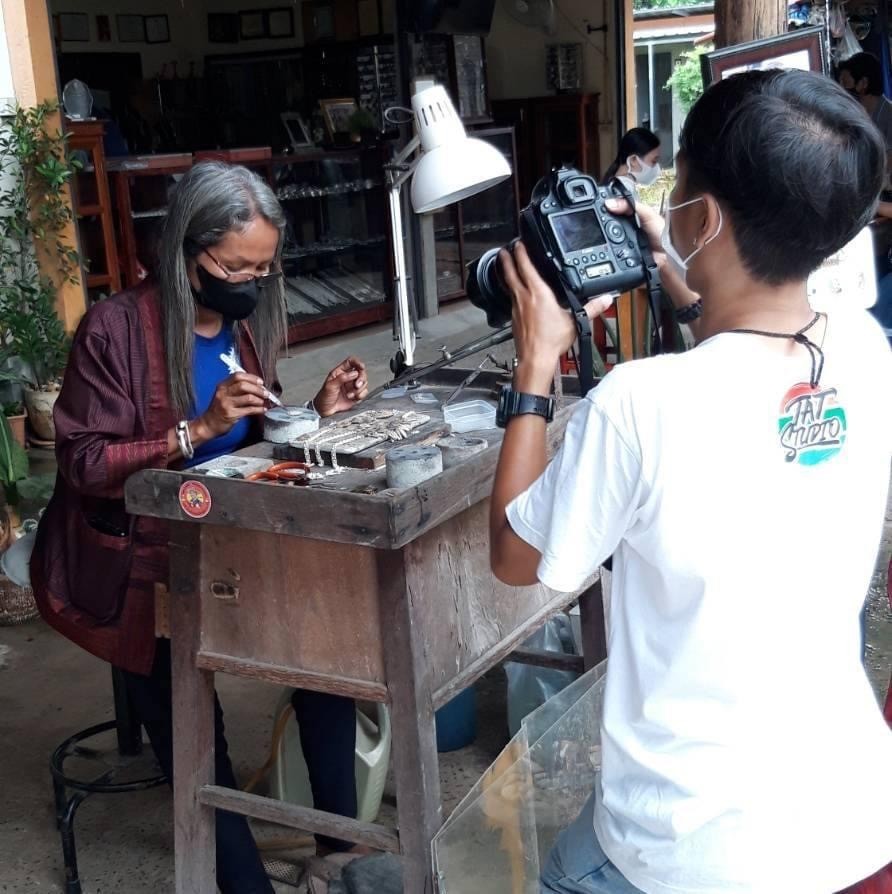 ร้านลุงป่วนเครื่องเงินลายโบราณ