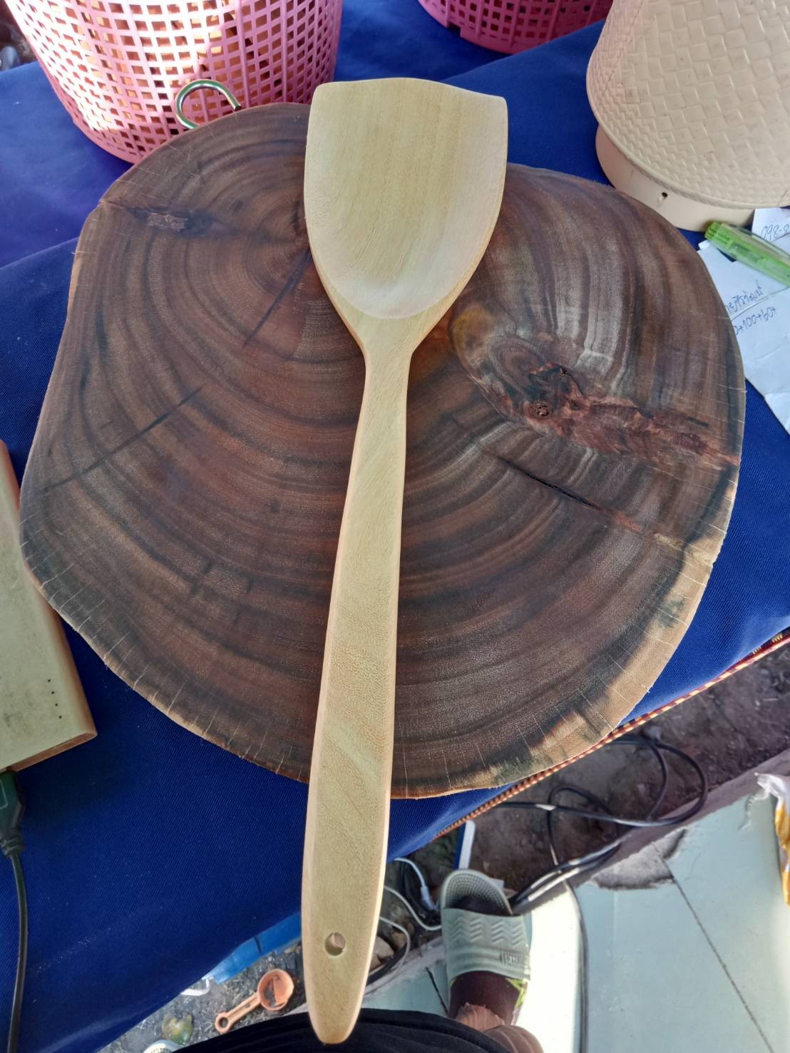 ตะหลิวไม้แแบบมีรู